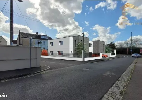 Maison 1 pièce 165 m² 