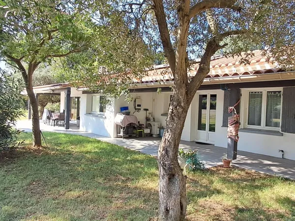 Maison 5 pièces 144 m² 