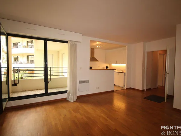Appartement 1 pièce 38 m² 