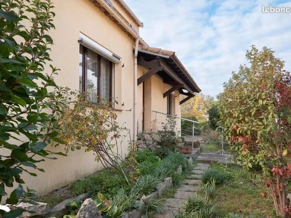 Villa 4 pièces 135 m² 