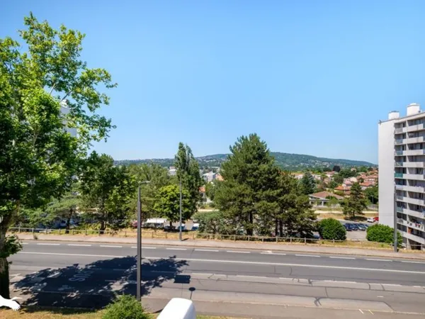 Appartement de 4 pièces principales 