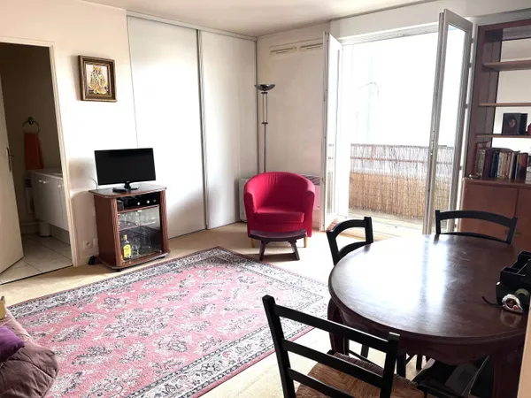 Appartement 1 pièce 33 m² 
