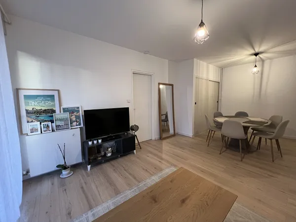 A LOUER Angers T2 47.68 m² (CHAUFFAGE ET EAU INCLUS + STATIONNEMENT PARKING PRIVE) 