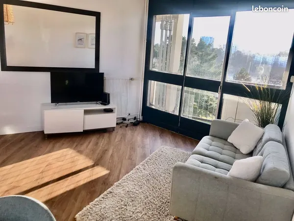 Joli T4 traversant VUE LOIRE avec garage fermé. La Proue 2, 76M2 