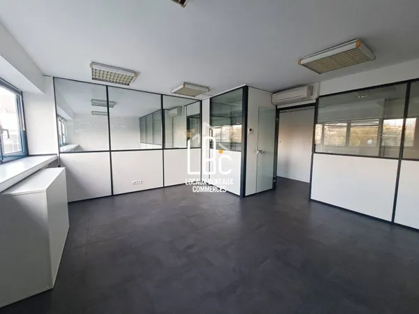 Bureaux 103 m² 