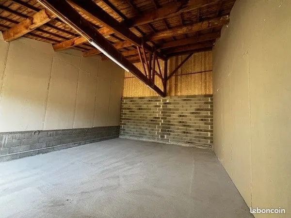 Entrepot 48 m² 