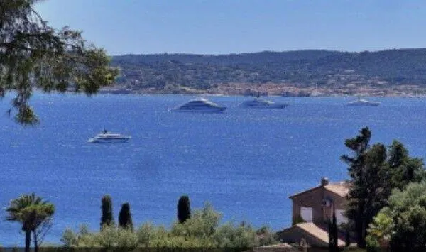 Villa 2 pièces 180 m² 