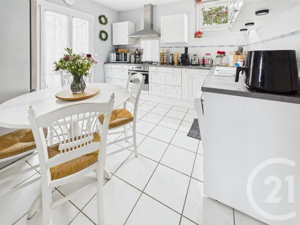 Maison 6 pièces 130 m² 