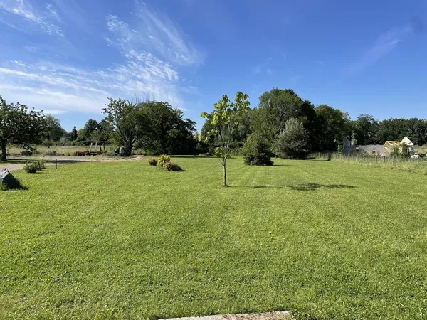 Terrain en individuel 1714 m² 
