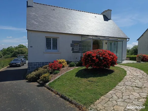 Maison plain-pied 2 chambres 83 m2 sur cave et jardin clos 1000 m2 