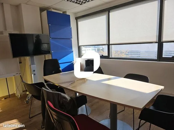 Bureaux 156 m² 