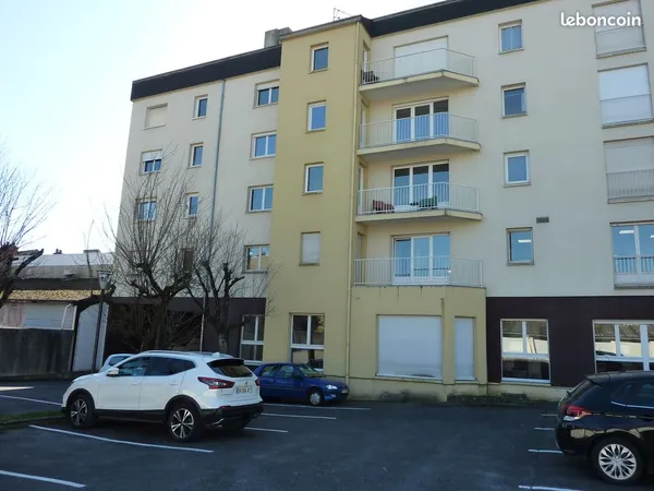 Appartement F2 52m2 + Balcon + Parking privé + Cave 