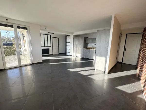 DIJON Carrières Bacquin - bel appartement T3 de 71m² avec balcon 