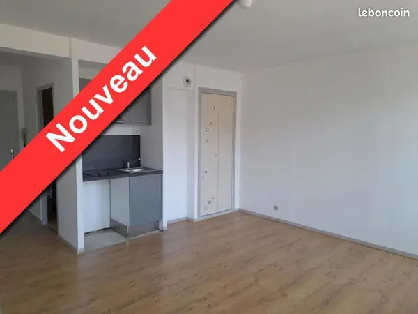 Studio 1 pièce 28 m² 
