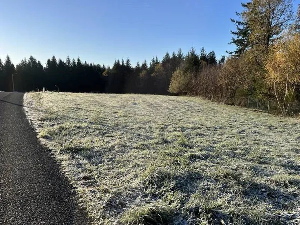 Terrain constructible 1793 m² 