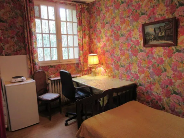 Studio 1 pièce 12 m² 