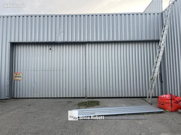Local d'activité 150 m² 