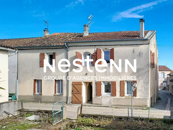 Maison à vendre à Nérac - 134 m² , 4 Pieces, 3 chambres, avec terrain et dépendance. 