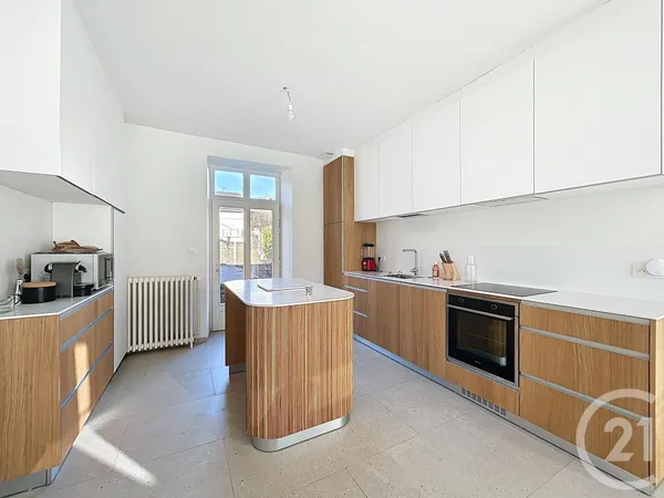 Maison 5 pièces 140 m² 
