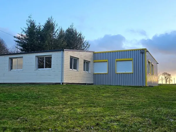Bureaux 216 m² BANNALEC 