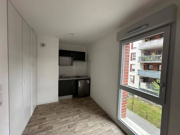 Studio 1 pièce 33 m² 