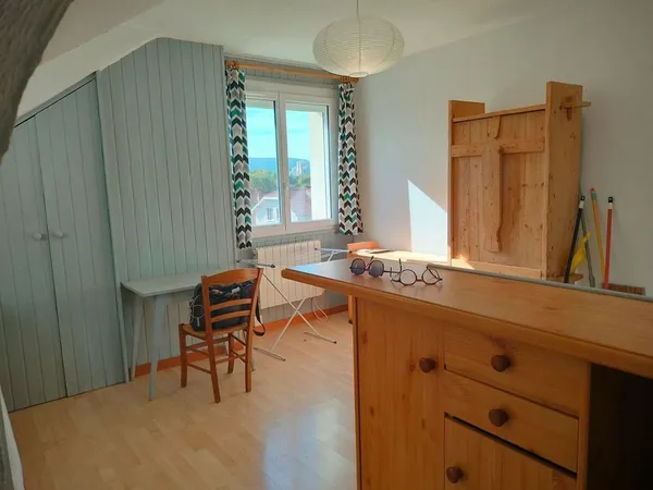 Beau studio 19m² meublé et rénové 