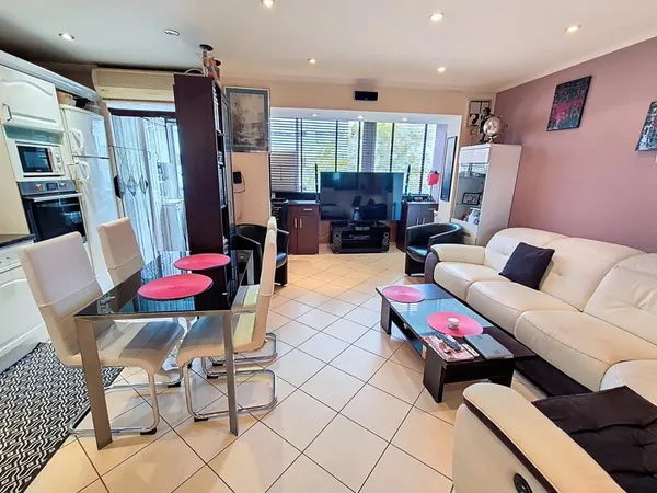 APPARTEMENT 2/3 Pièces CANNES CARNOT 