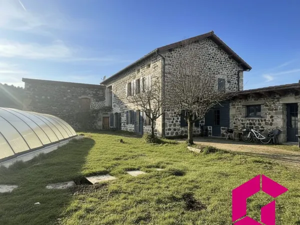 Ferme 7 pièces 221 m² 