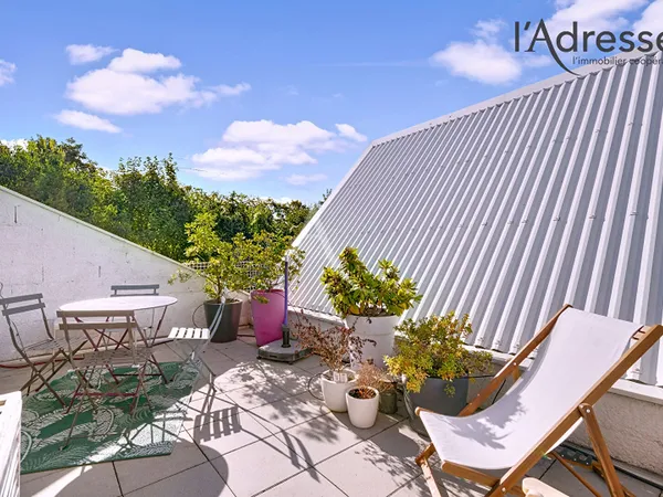 Quartier Liberté limite Puteaux - Élégante maison familiale de 100m² avec terrasse et garage 