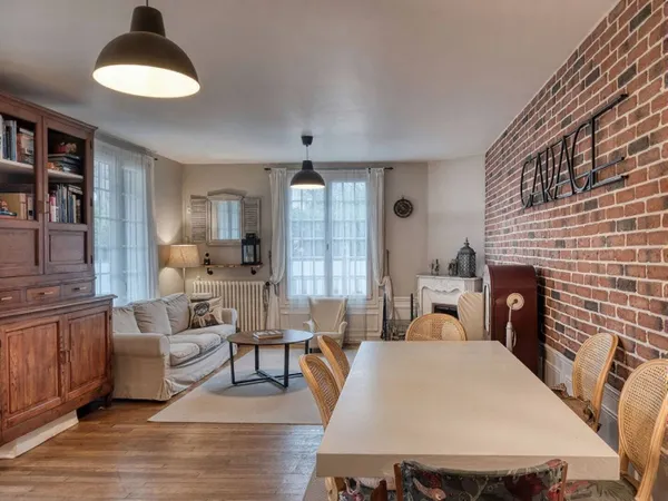 Maison 6 pièces 164 m² 