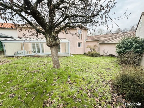 Pavillon 6 pièces 135 m² 