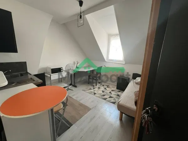 Appartement 1 pièce 14 m² 