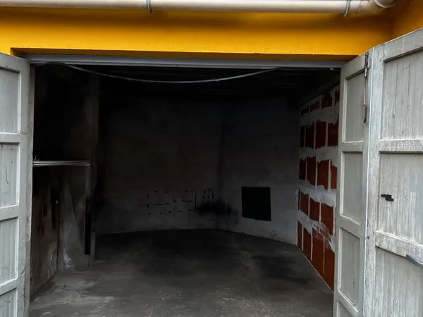 Loue garage centre ville lempdes 