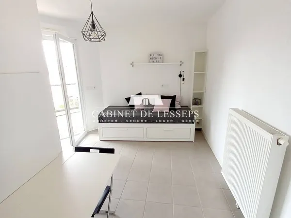 Studio 1 pièce 20 m² 