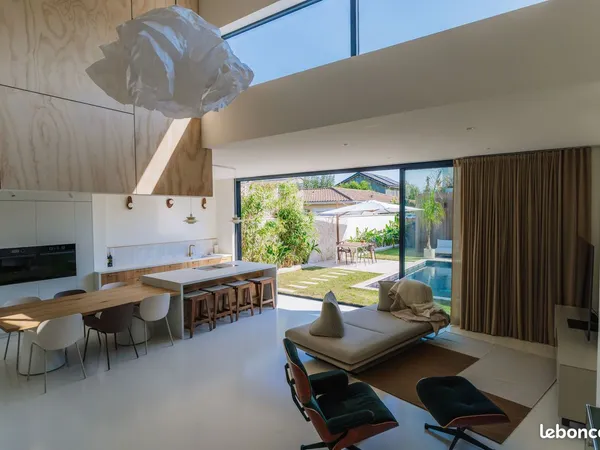 Maison 6 pièces 185 m² 