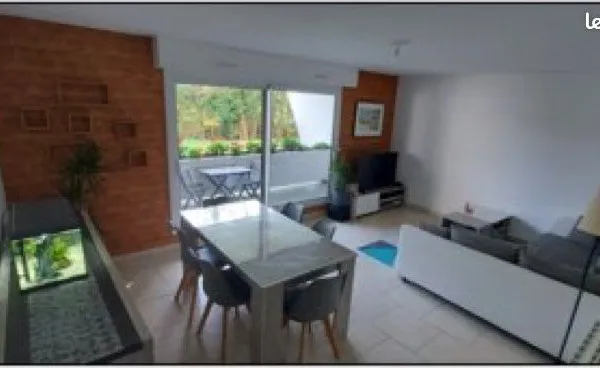 Appartement T3 - 73m2 - non meublé 
