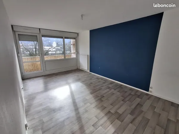 Appartement 4 pièces 77 m² 
