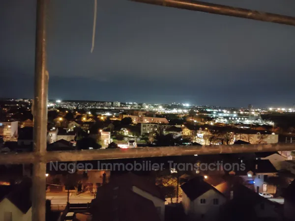 Vente appartement 4 Pièce(s) 