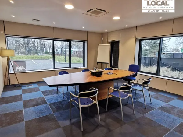 Bureaux 208 m² Juvigny 
