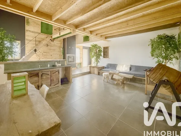 Maison 9 pièces 140 m² 