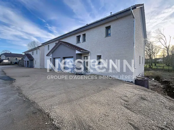 Maison à Vendre à La Rivière Drugeon ! 