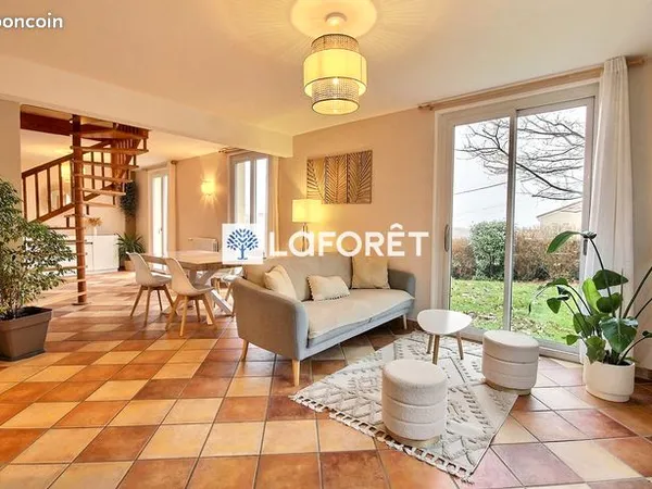 Maison 6 pièces 130 m² 