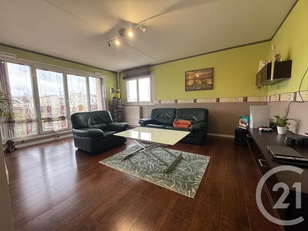 Appartement 4 pièces 82 m² 