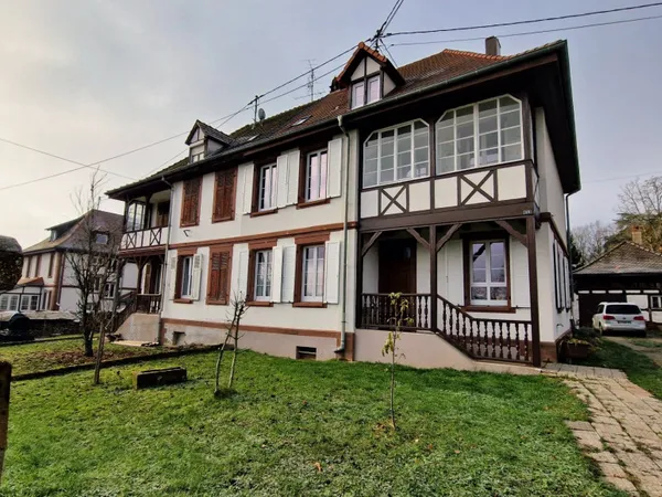 Maison rénovée 8 pièces 176 m² 