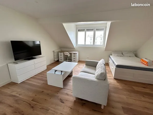 Studio 1 pièce 35 m² 