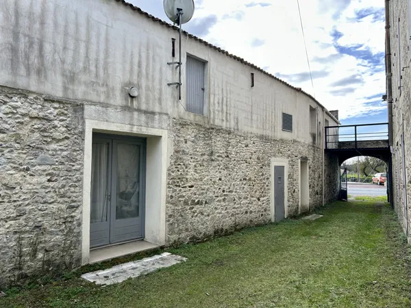 Immeuble de rapport 9 pièces 385 m² 