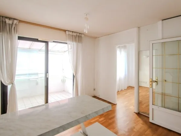 BIARRITZ - JARDIN PUBLIC APPARTEMENT T1/T2 IDEALEMENT PLACÉ - CALME 