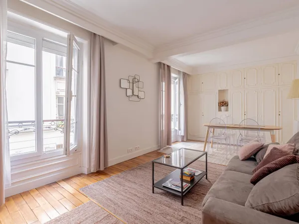 Vends charmant 3 pièces 43m² - Paris 16e - Métro Rue de la Pompe 