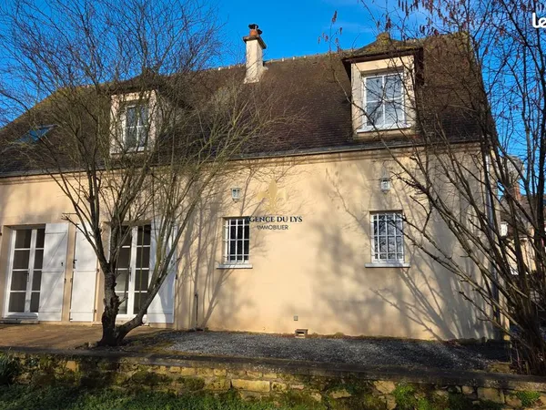 Maison 6 pièces 143 m² 