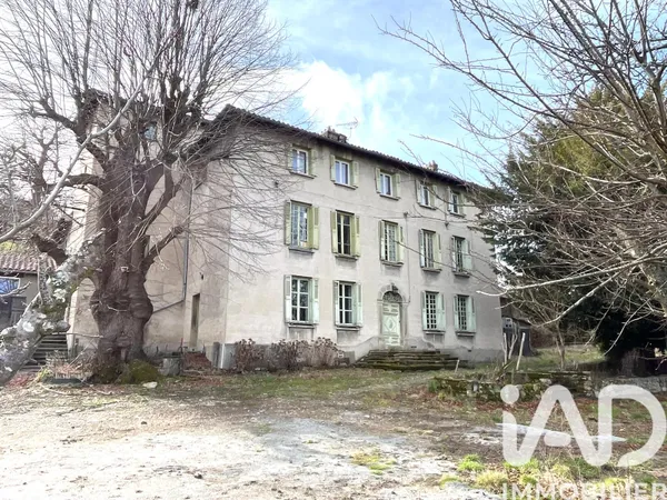 Maison 12 pièces 470 m² 